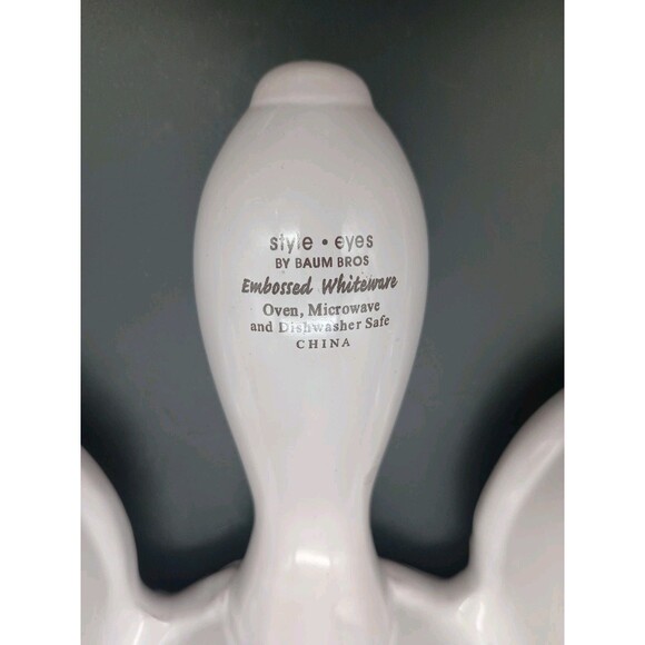 Style Eyes Baum Brothers Embossed Whiteware Baking Dish With 6 Round Cups - Picture 10 of 10